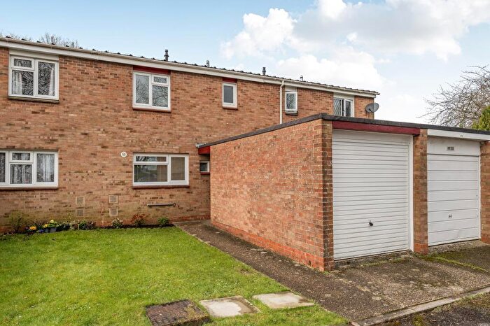 3 Bedroom Terraced House For Sale In Basingstoke, Hampshire, RG21