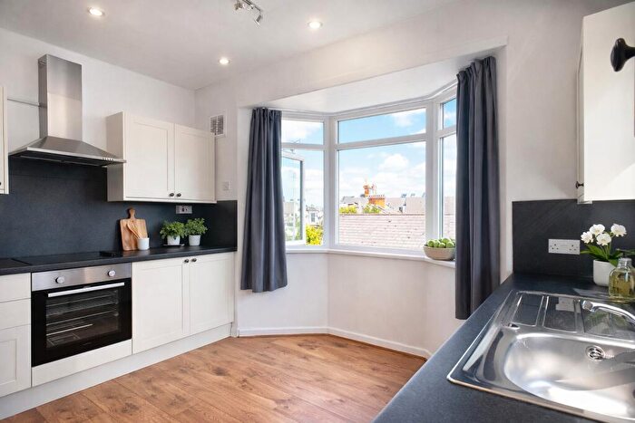 Studio To Rent In Plasturton Avenue, Pontcanna Cardiff, CF11