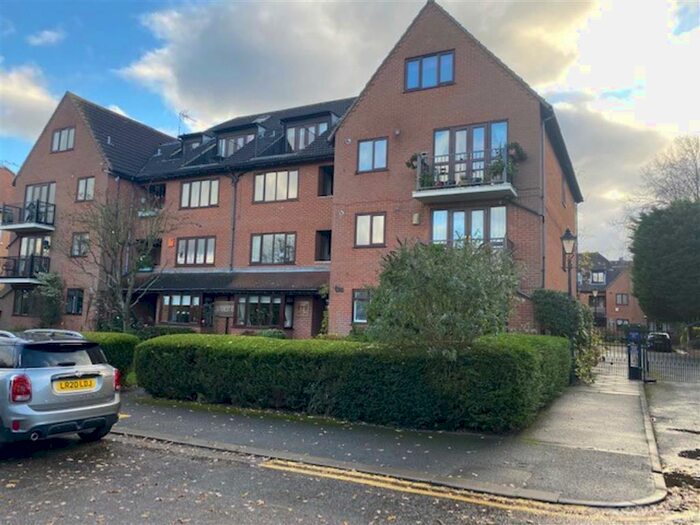 2 Bedroom Flat To Rent In St Josephs Court, Forest View, Chingford, E4
