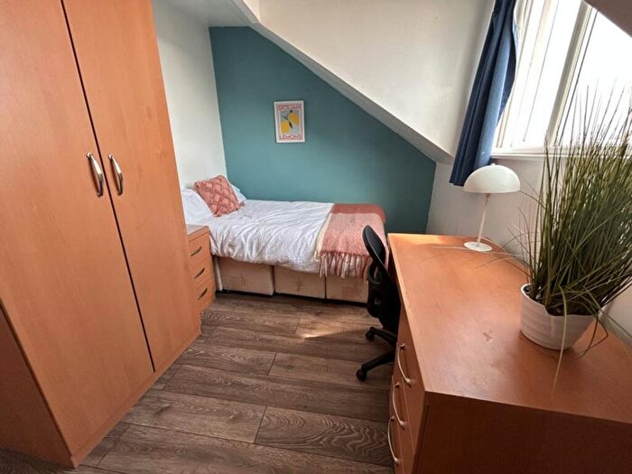 1 Bedroom House To Rent In Howard Road, Sheffield, S6