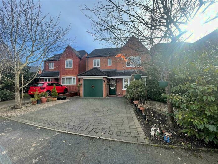 4 Bedroom House To Rent In Bretby Heights, Newhall, Swadlincote, DE11