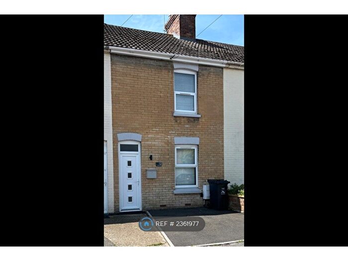 3 Bedroom Terraced House To Rent In Shapwick Road, Poole, BH15