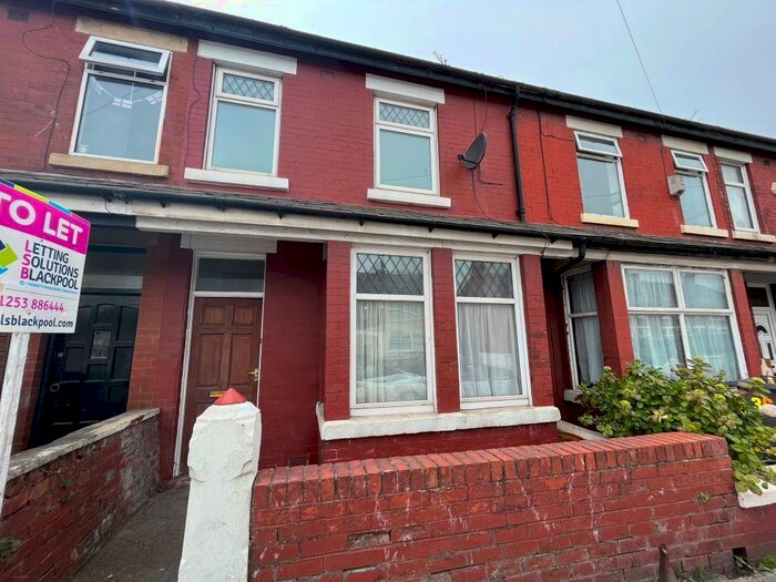 2 Bedroom Property To Rent In Hawes Side Lane, Blackpool, Lancashire, FY4