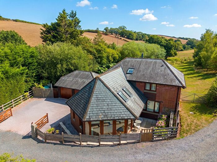 4 Bedroom Detached House For Sale In Hollacombe, Crediton, EX17