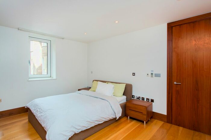 3 Bedroom Flat To Rent In Parkview, Baker Street, Marylebone, NW1