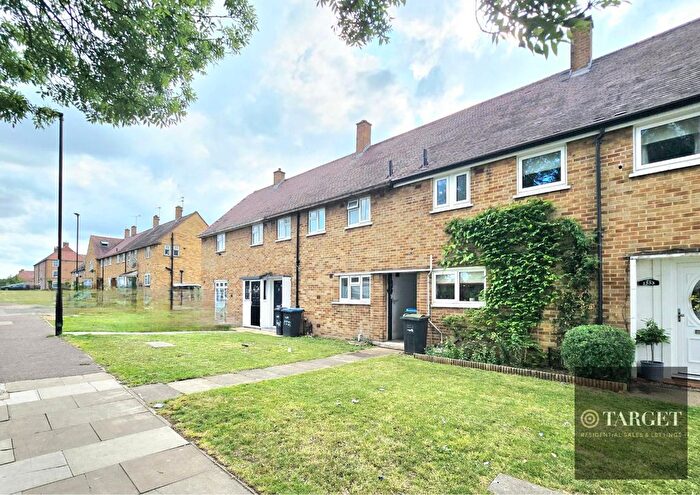 3 Bedroom Terraced House To Rent In Great Cambridge Road, Enfield, EN1