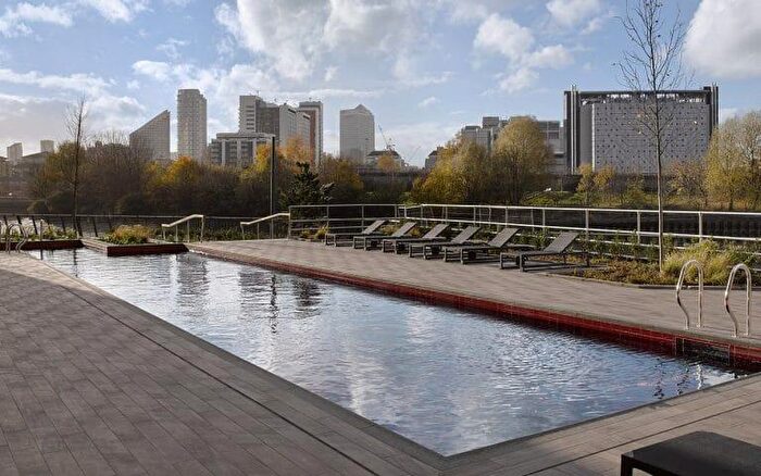 2 Bedroom Apartment To Rent In Lookout Lane, London City Island, E14