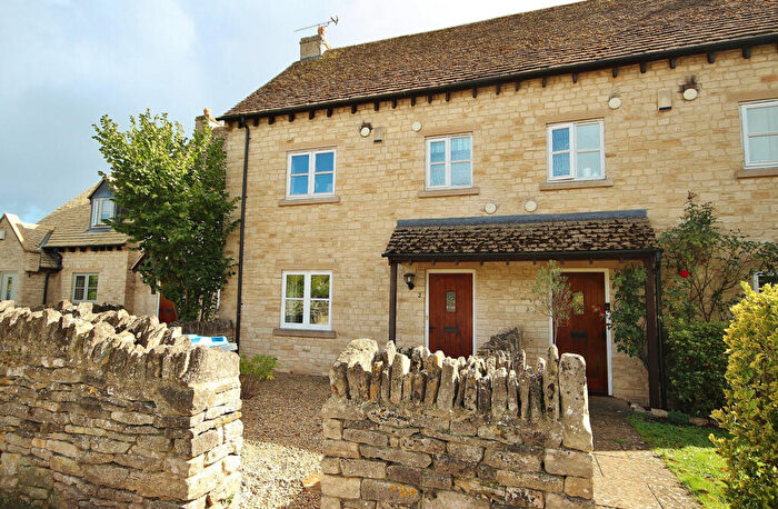 4 Bedroom Terraced House For Sale In Valence Court, Bampton, OX18