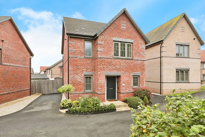 3 Bedroom Detached House For Sale In Poppy Field Way, Carlton-In-Lindrick, Worksop, S81