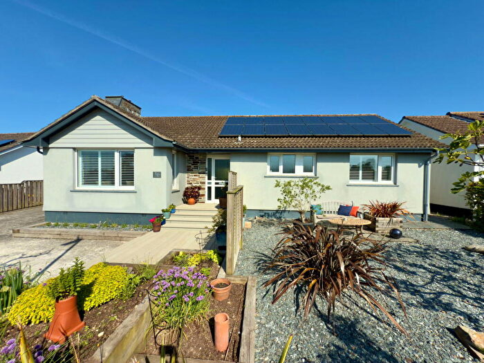 4 Bedroom Detached Bungalow For Sale In Luffings, Rock, PL27