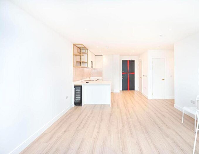 1 Bedroom Apartment To Rent In Quay Walk, London, HA0