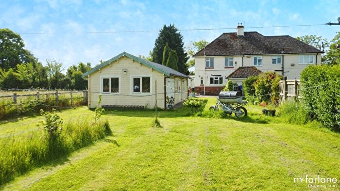 3 Bedroom Semi-Detached House For Sale In Malmesbury Road, Leigh, SN6