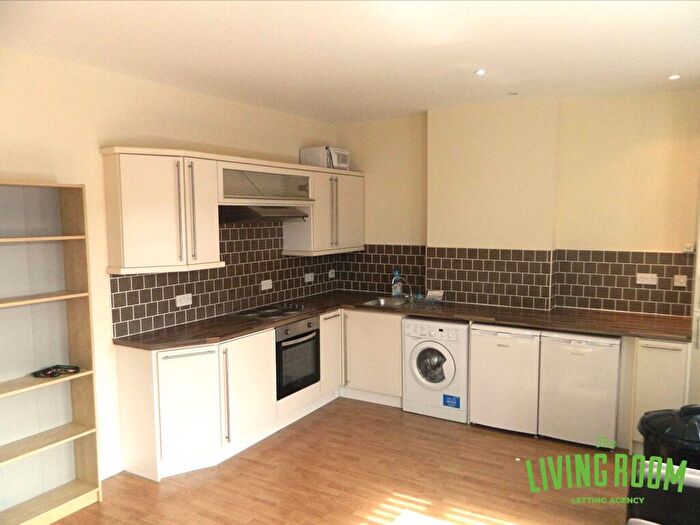 2 Bedroom Flat To Rent In City Road, , Cardiff, CF24