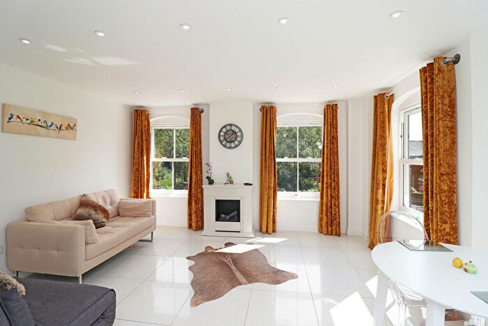 2 Bedroom Apartment For Sale In Mill Lane, Dedham, CO7