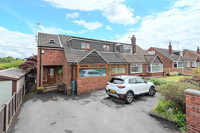 5 Bedroom Semi Detached House For Sale In Springbank Avenue, Farsley, Pudsey, West Yorkshire, LS28