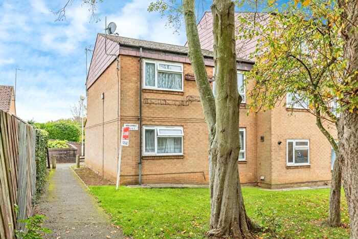 1 Bedroom Flat For Sale In High Street, Desborough, Kettering, NN14