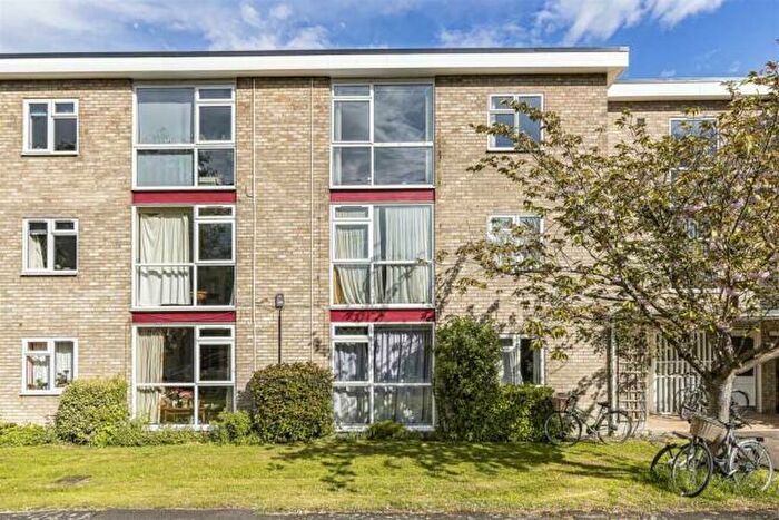 2 Bedroom Flat To Rent In Lilac Court, Cambridge, CB1