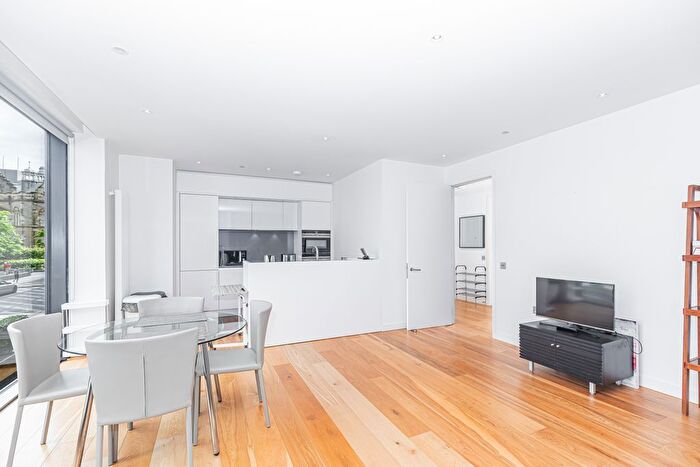 1 Bedroom Flat To Rent In , Simpson Loan, Edinburgh, EH3