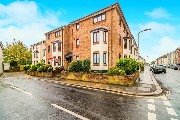 2 Bedroom Flat To Rent In Knighton Road, Plymouth, PL4