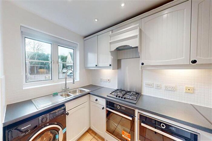 2 Bedroom End Of Terrace House To Rent In Willow Tree Close, Abridge, Romford, RM4