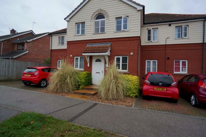 2 Bedroom Flat To Rent In The Crofts, IP1