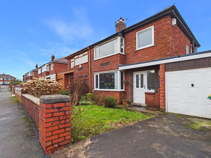 3 Bedroom Semi Detached House For Sale In Banksfield Avenue, Fulwood, PR2