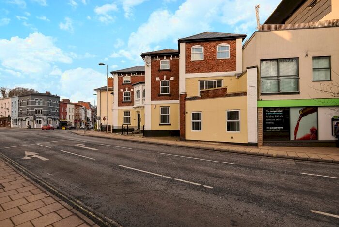 1 Bedroom Flat To Rent In City Business Centre, Hyde Street, Winchester, SO23