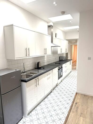 1 Bedroom Flat To Rent In C Streatham High Road, SW16