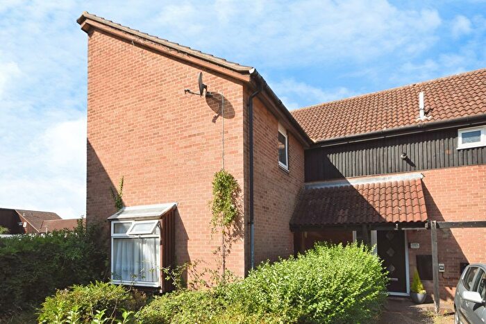3 Bedroom End Of Terrace House For Sale In Great Ranton, Pitsea, Basildon, Essex, SS13