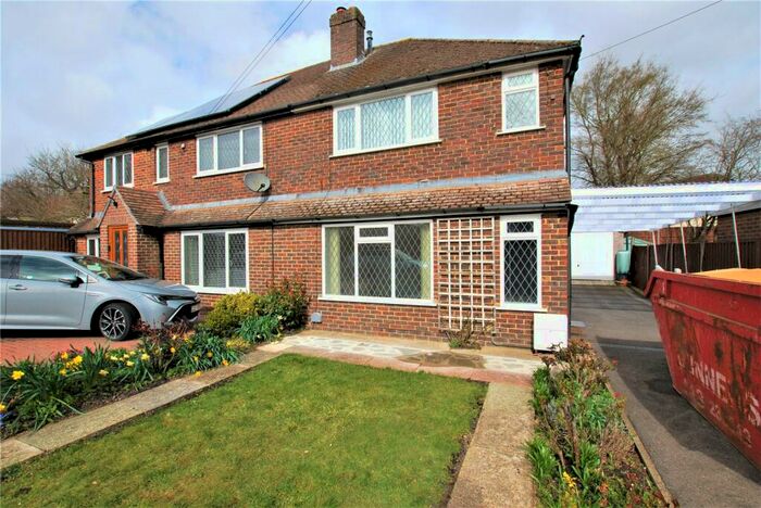 2 Bedroom Semi-Detached House To Rent In Aldershot Road, Guildford, Surrey, GU2