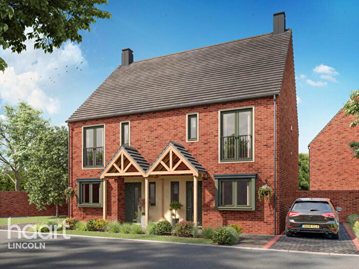 3 Bedroom Semi-Detached House For Sale In Kings Park Village - Scartho Top, Grimsby, DN33