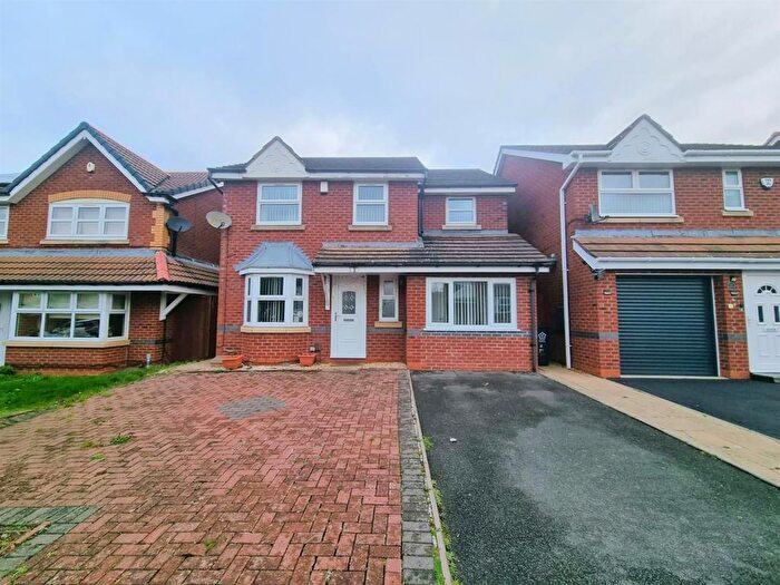 4 Bedroom Detached House For Sale In Coltsfoot Road, Hamilton, Leicester, LE5