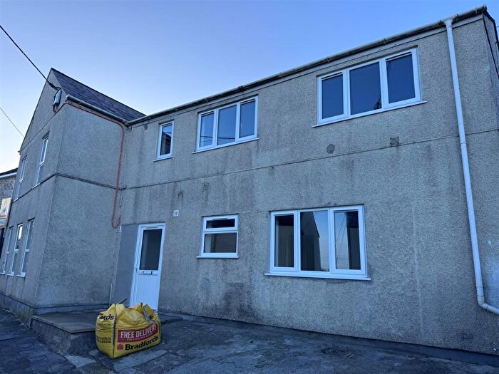 2 Bedroom Flat To Rent In Carclaze Road, St Austell, PL25