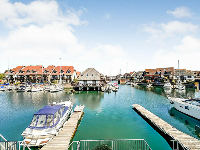 3 Bedroom Town House For Sale In Endeavour Way, Hythe, Southampton, SO45