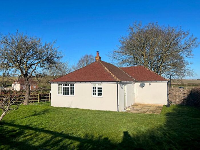 2 Bedroom Bungalow To Rent In Manor Road, Wantage, OX12