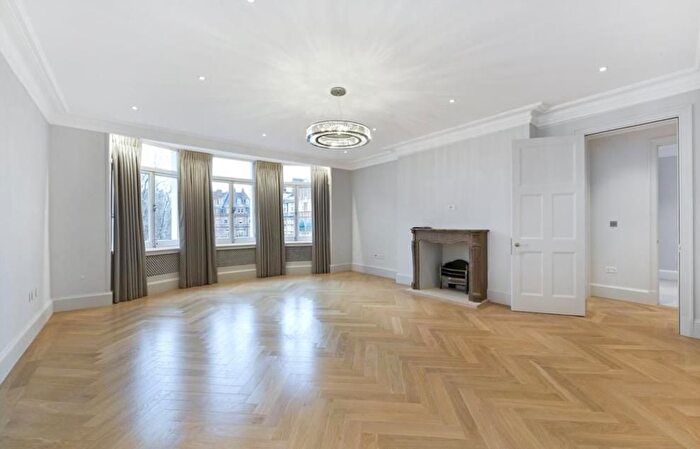 1 Bedroom Flat To Rent In Hyde Park Square, Hyde Park, London, W2