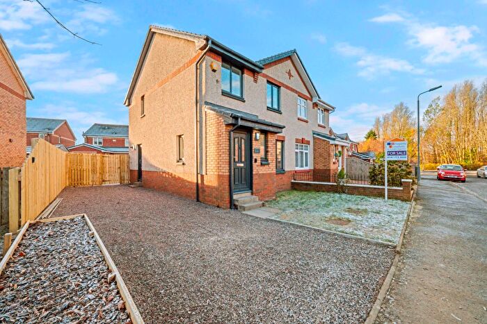 3 Bedroom Semi-Detached House For Sale In Atlin Drive, New Stevenston, Motherwell, ML1