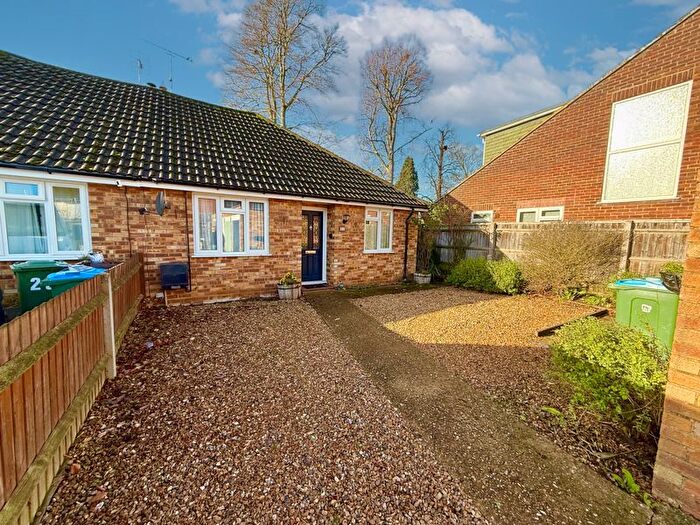 2 Bedroom Bungalow For Sale In George Street, Wing, LU7