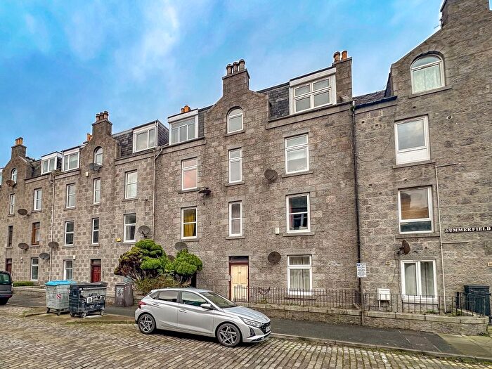 1 Bedroom Flat To Rent In Summerfield Terrace, City Centre, Aberdeen, AB24