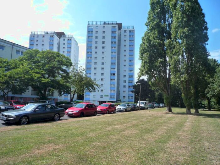 1 Bedroom Flat To Rent In Edgar Road, Hounslow, TW4
