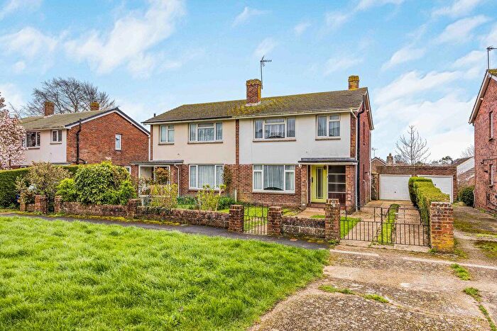 3 Bedroom Semi-Detached House For Sale In Birch Tree Close, Emsworth, PO10