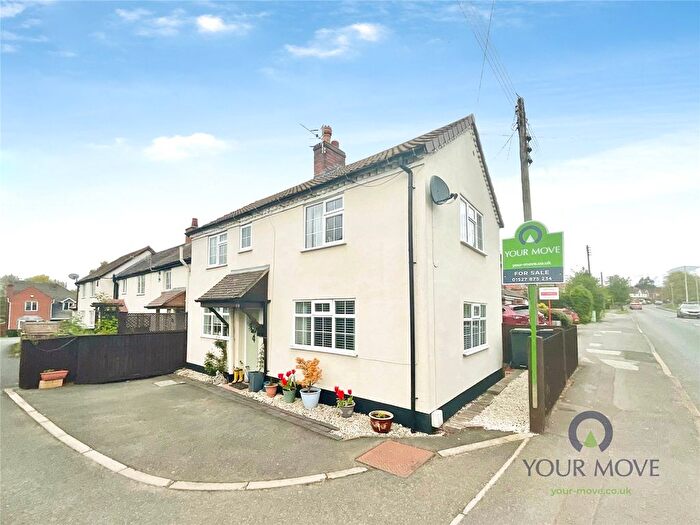 2 Bedroom End Terrace House For Sale In Golden Cross Lane, Catshill, Bromsgrove, Worcestershire, B61