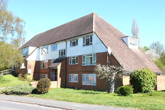 2 Bedroom Apartment To Rent In Cressall Mead, Leatherhead, KT22