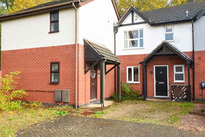 3 Bedroom Terraced House To Rent In Elms Court, Stoneygate, Leicester, LE2