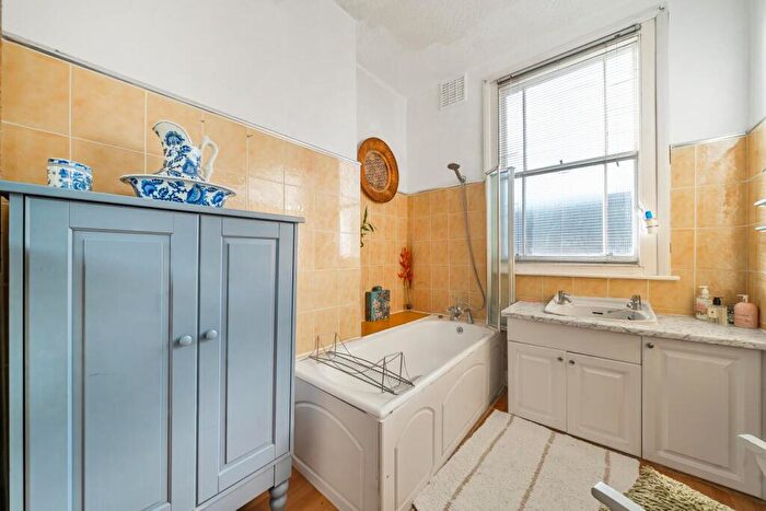 3 Bedroom Terraced House For Sale In Ashmead Road, St Johns, SE8