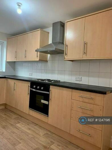 4 Bedroom Terraced House To Rent In Port Arthur Road, Nottingham, NG2