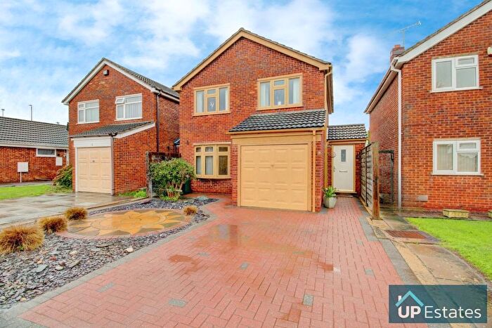 3 Bedroom Link Detached House For Sale In Norman Avenue, Walsgrave, Coventry, CV2