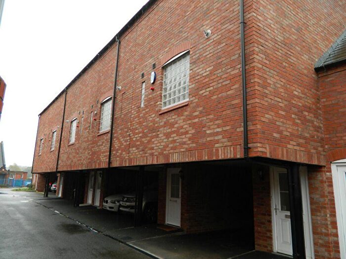 2 Bedroom Town House To Rent In Latimer Street, Anstey, LE7