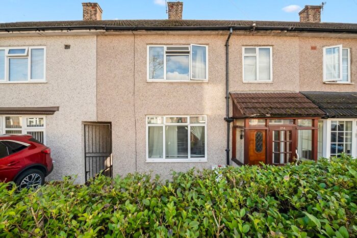 3 Bedroom Terraced House For Sale In Holburne Road, Kidbrooke, London, SE3