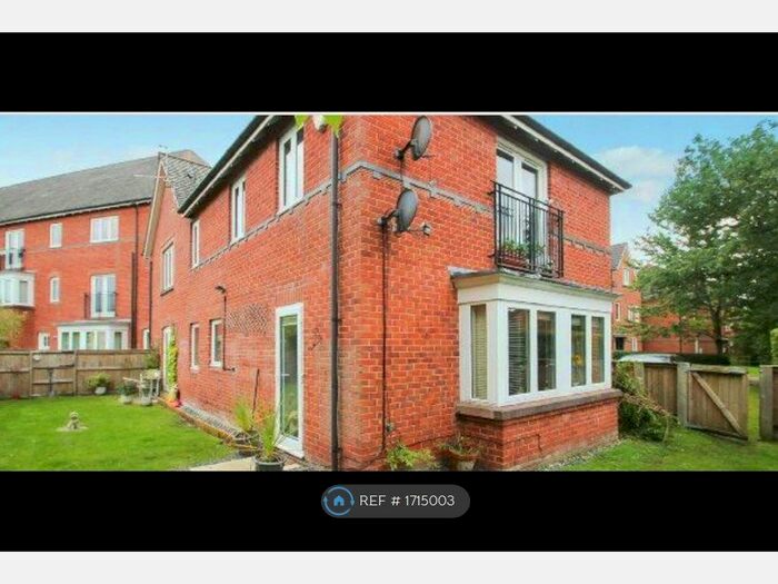 2 Bedroom Flat To Rent In Thurcaston Road, West Timperley, Altrincham, WA14
